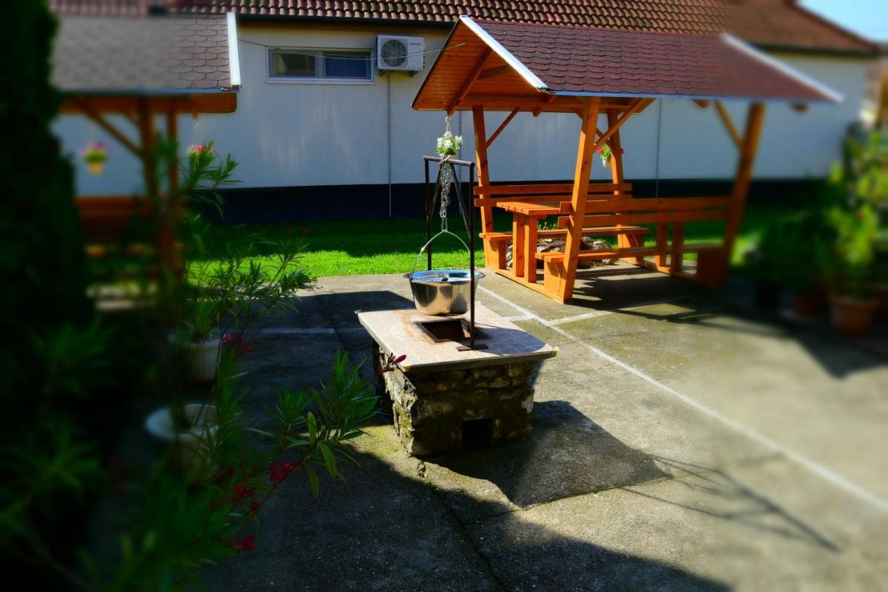 La Siesta Bogacs Apartman Buitenkant foto