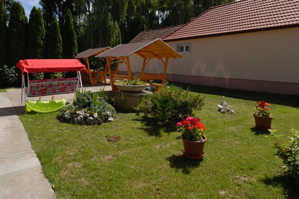 La Siesta Bogacs Apartman Buitenkant foto